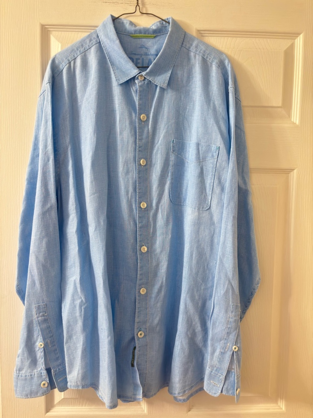 Tommy Bahama Light Blue Casual Button-Down Shirt